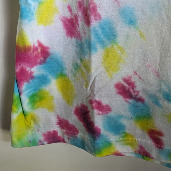 Philippines Souvenir Tie-dyed Rainbow T-shirt Palm Tree Pink Blue Yellow White - Picture 4 of 12